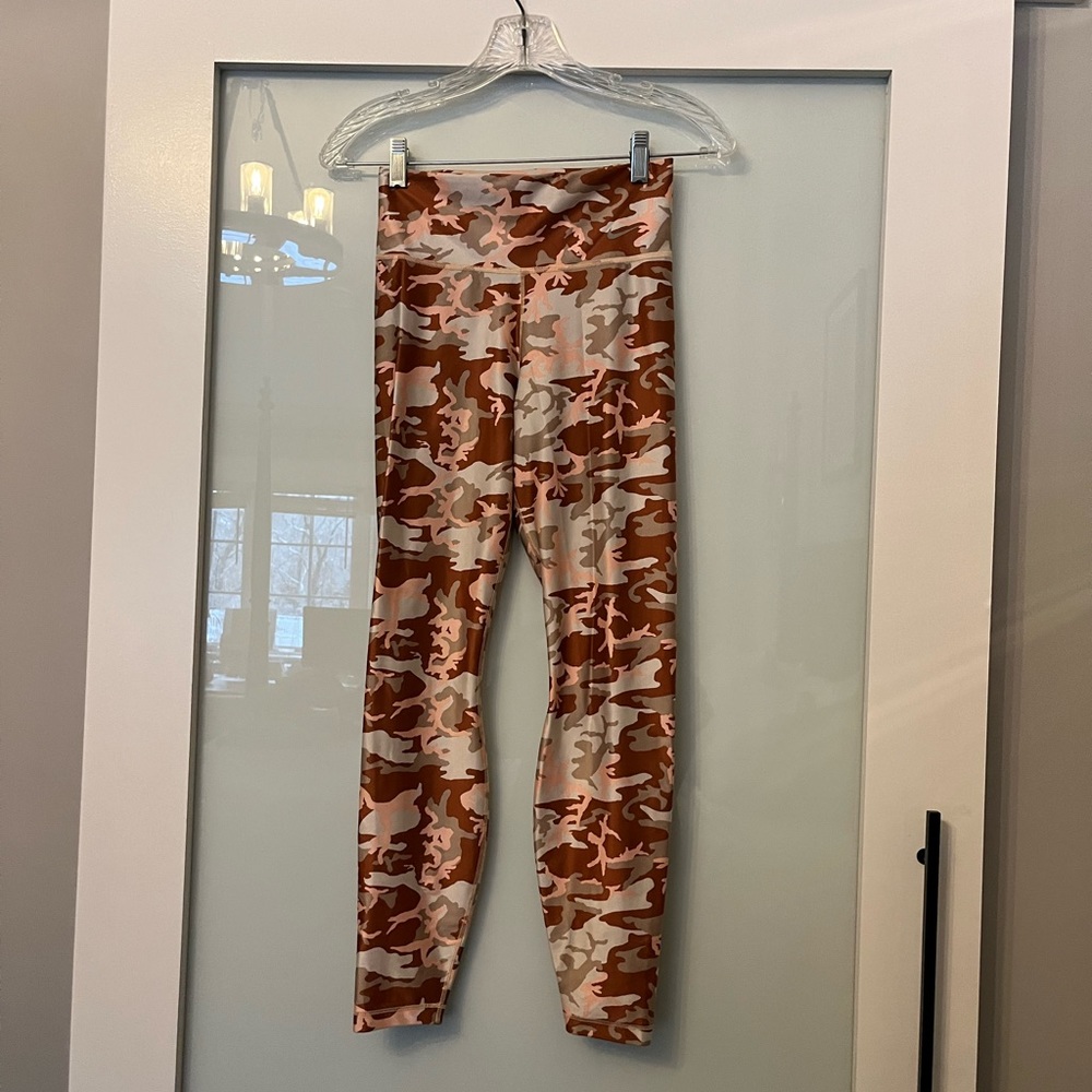 Nike Camoflauge Speed Tights / Leggings Phantom Desert, Size X-Small
